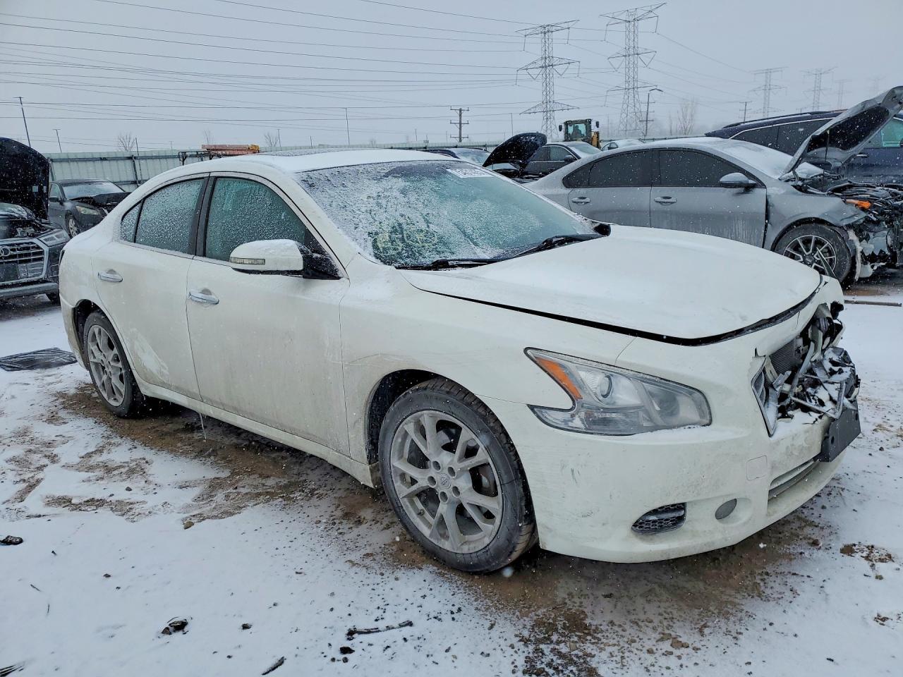 2013 NISSAN Maxima