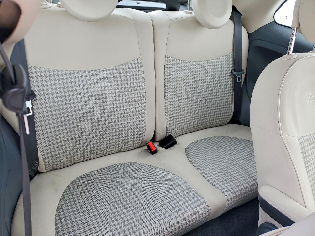2017 FIAT 500
