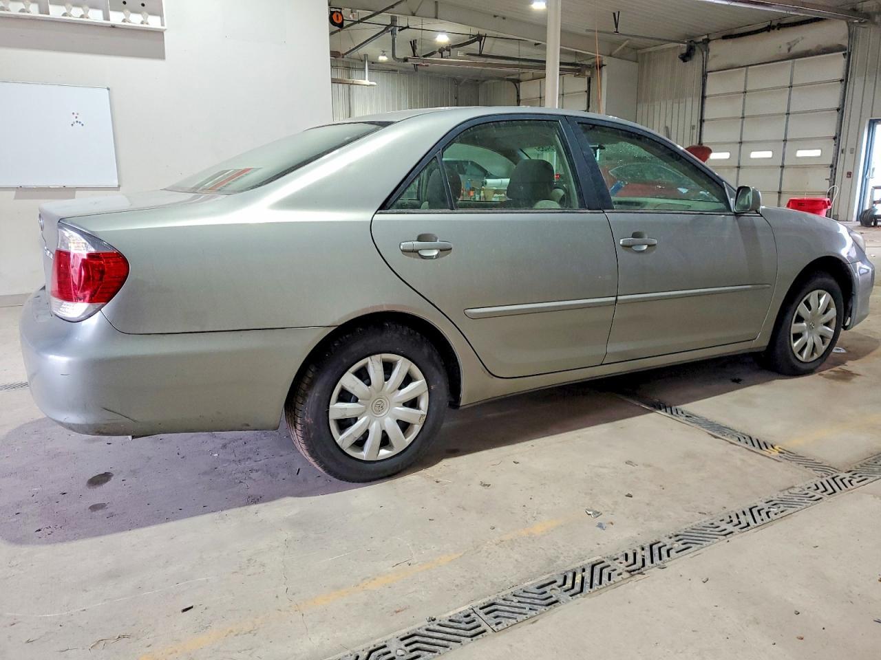 2005 TOYOTA CAMRY