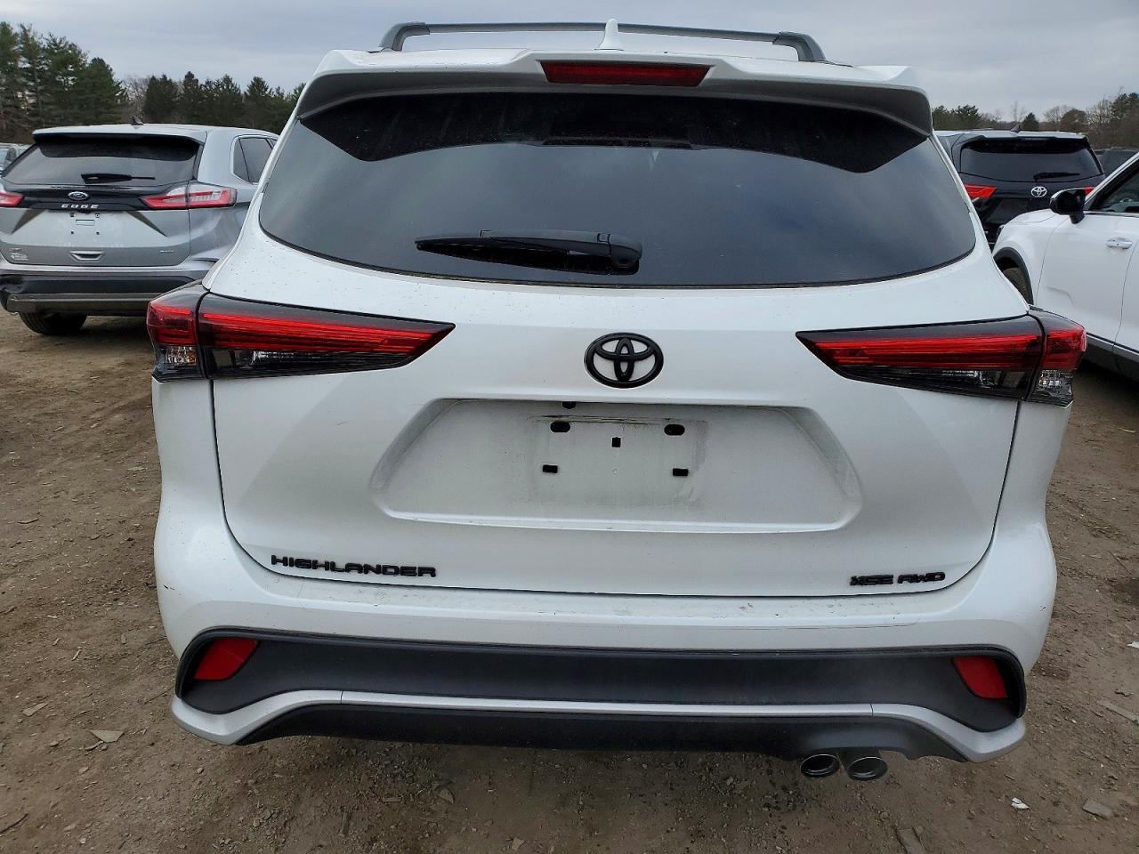 2022 TOYOTA HIGHLANDER