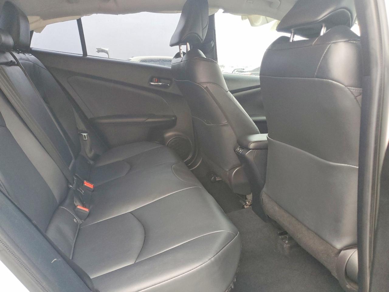 2022 TOYOTA PRIUS
