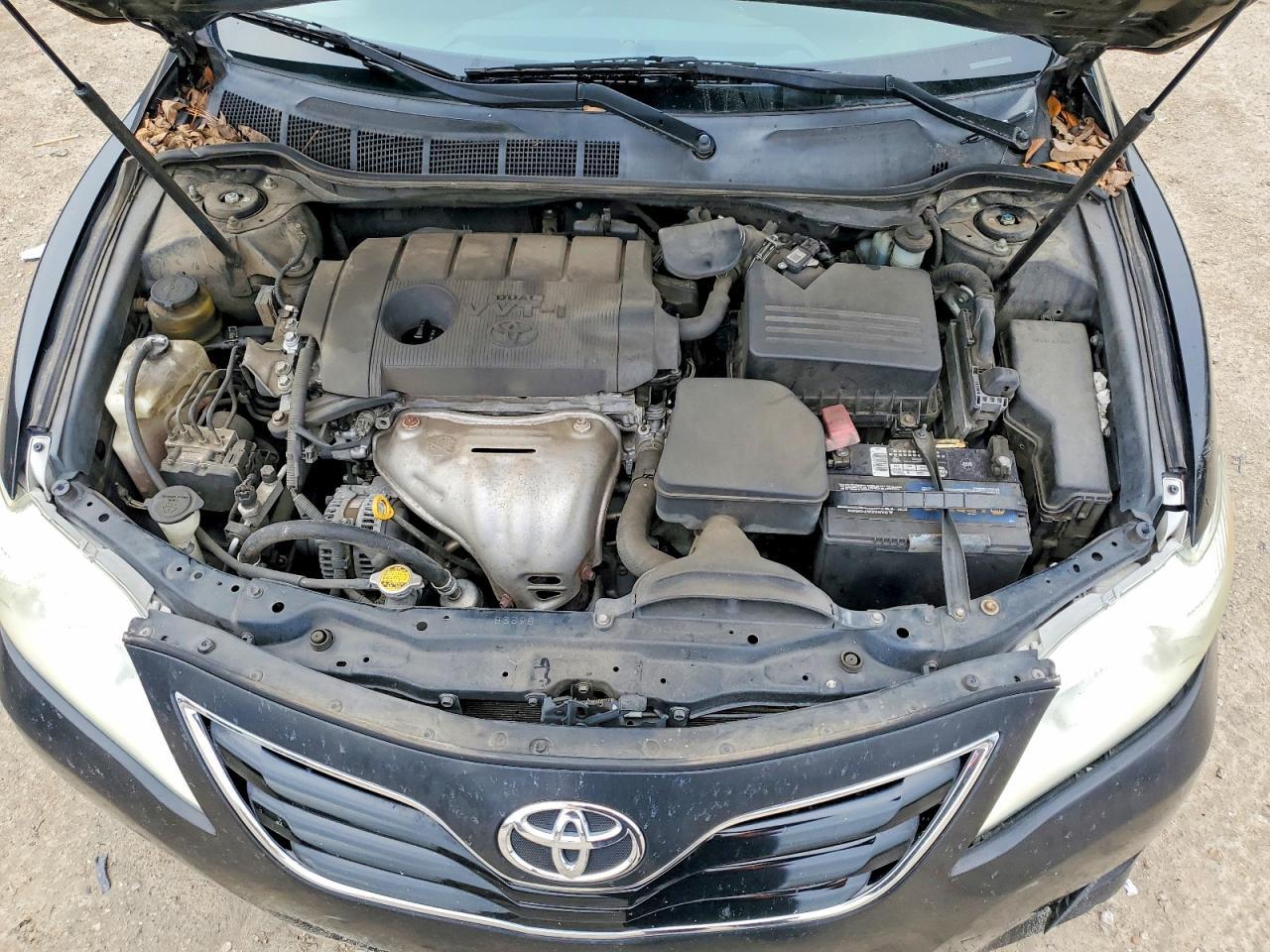 2011 TOYOTA CAMRY
