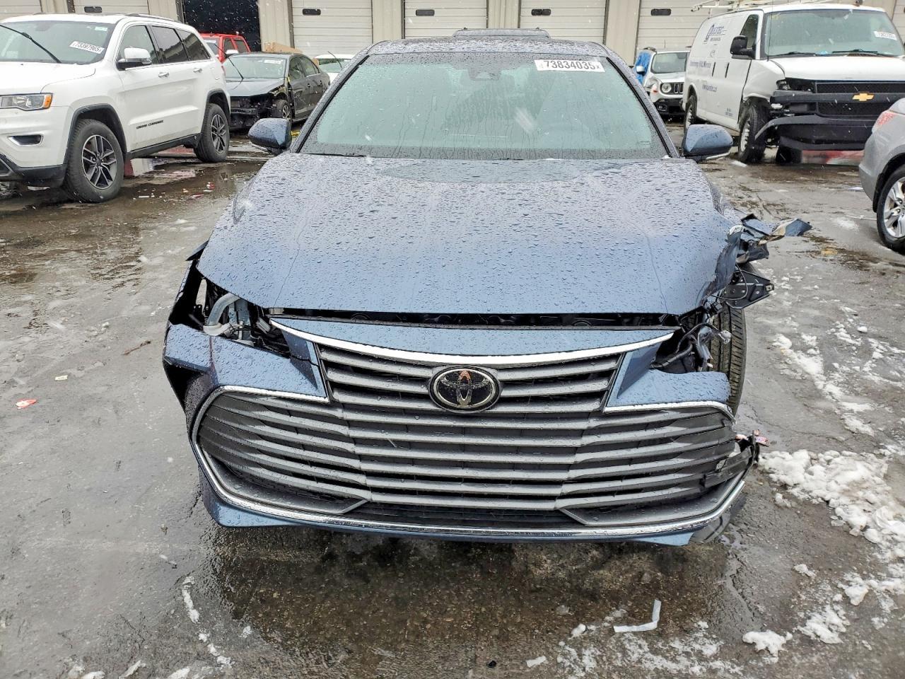 2020 TOYOTA Avalon