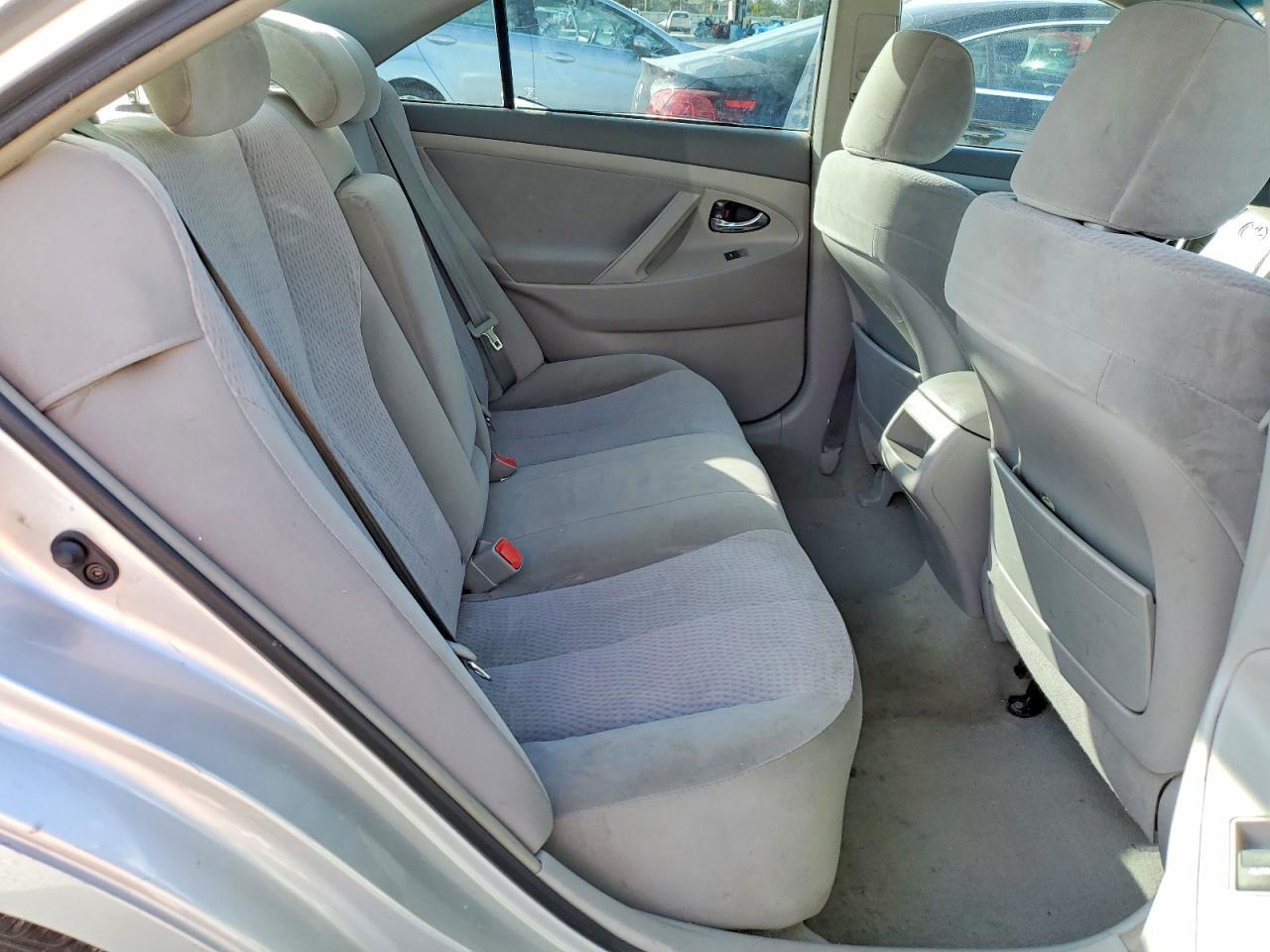 2010 TOYOTA CAMRY