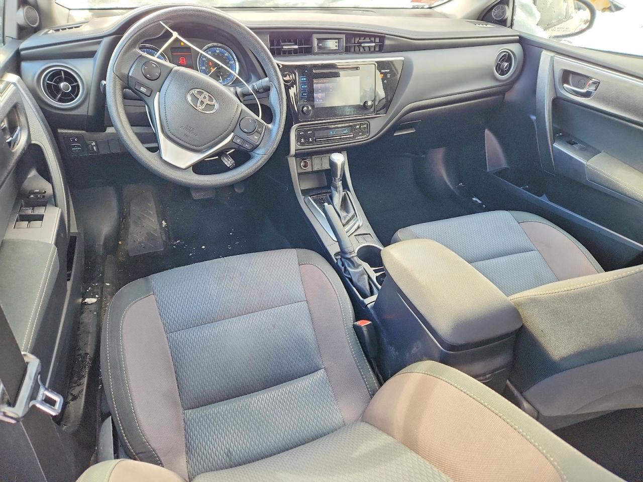 2017 TOYOTA COROLLA