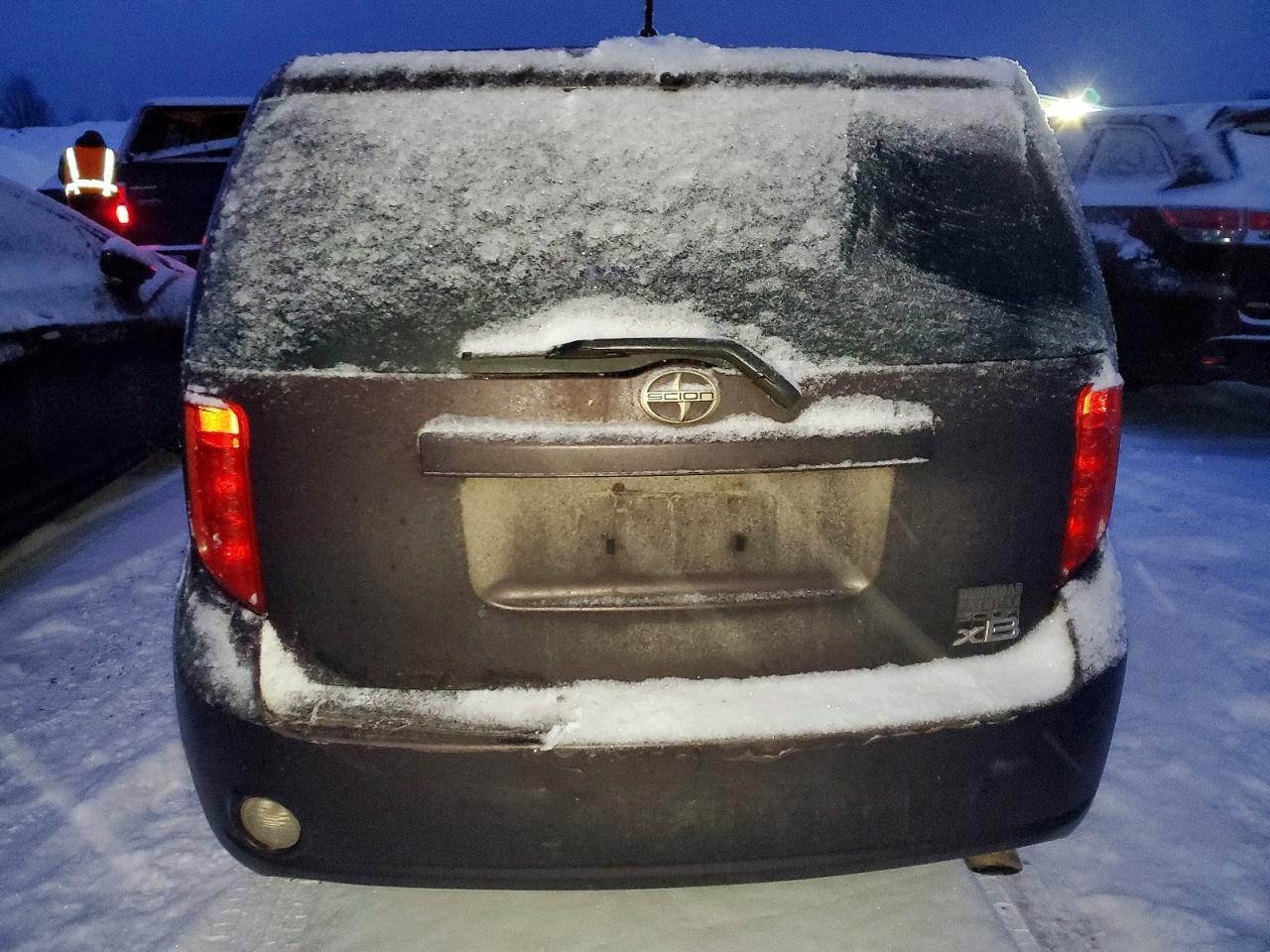 2010 TOYOTA SCION