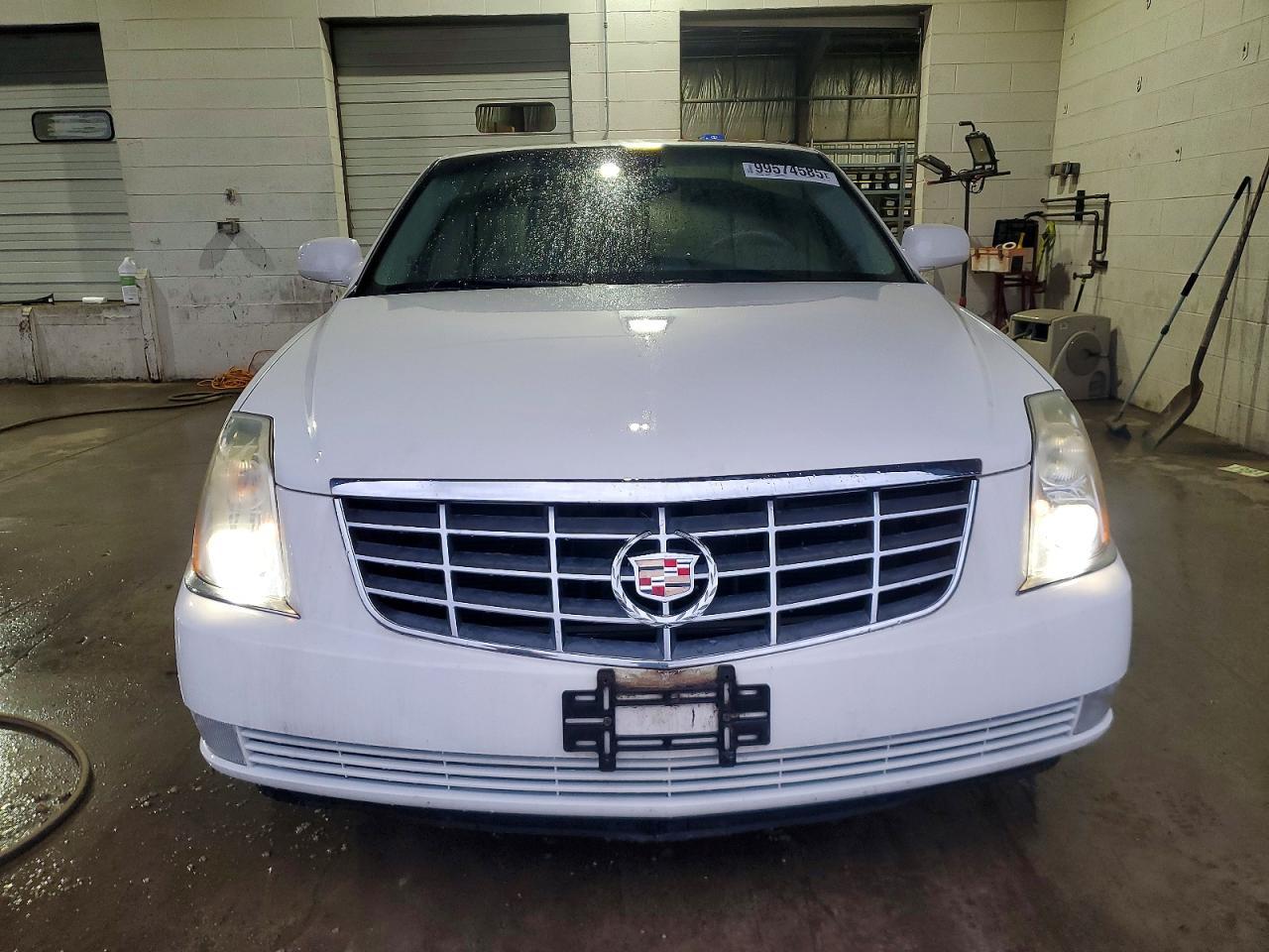 2009 CADILLAC DTS