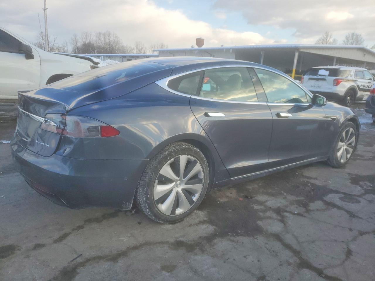 2020 TESLA MODEL S