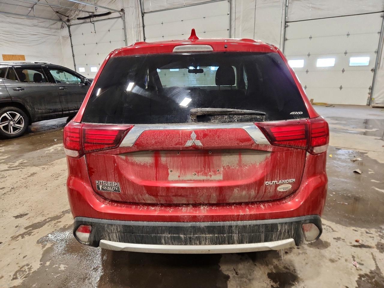 2018 MITSUBISHI outlander