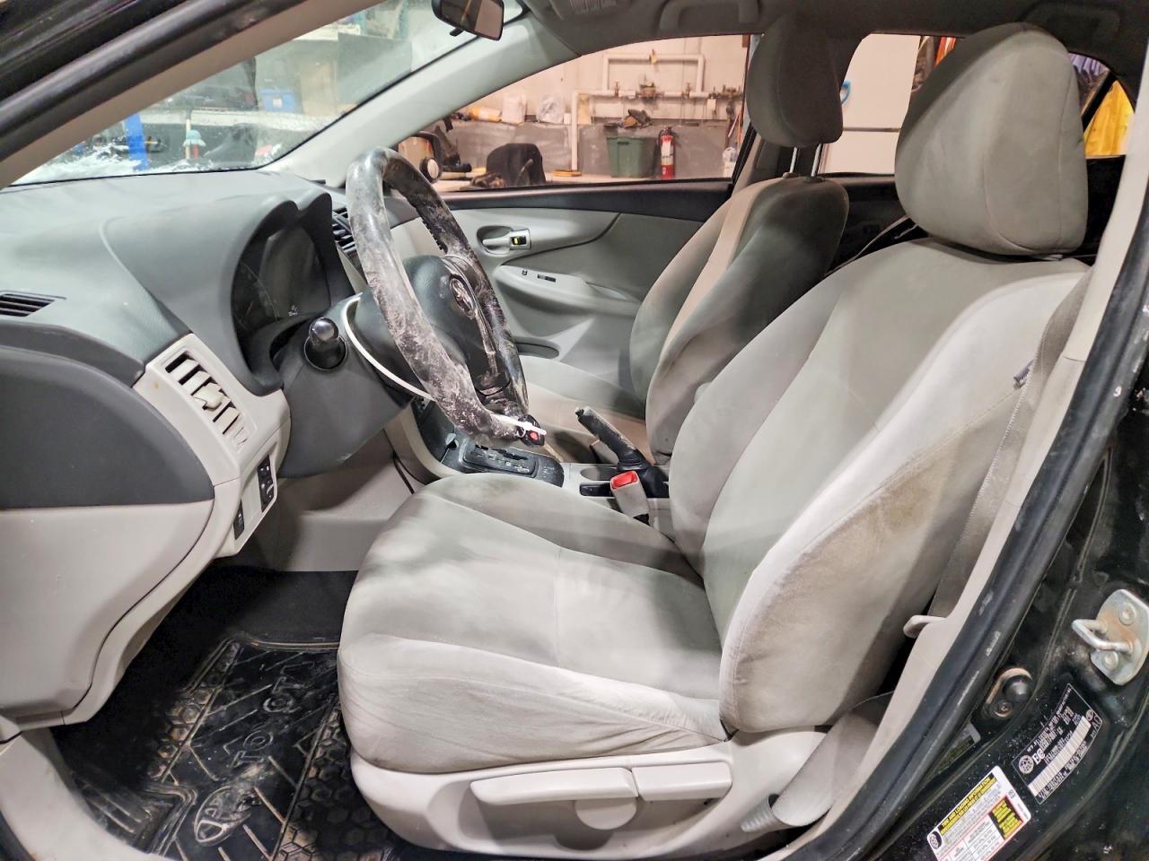 2011 TOYOTA COROLLA
