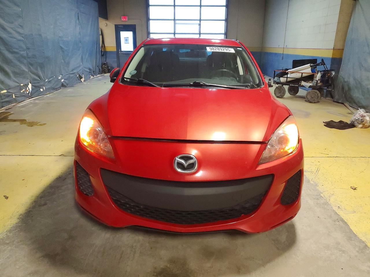 2013 MAZDA 3