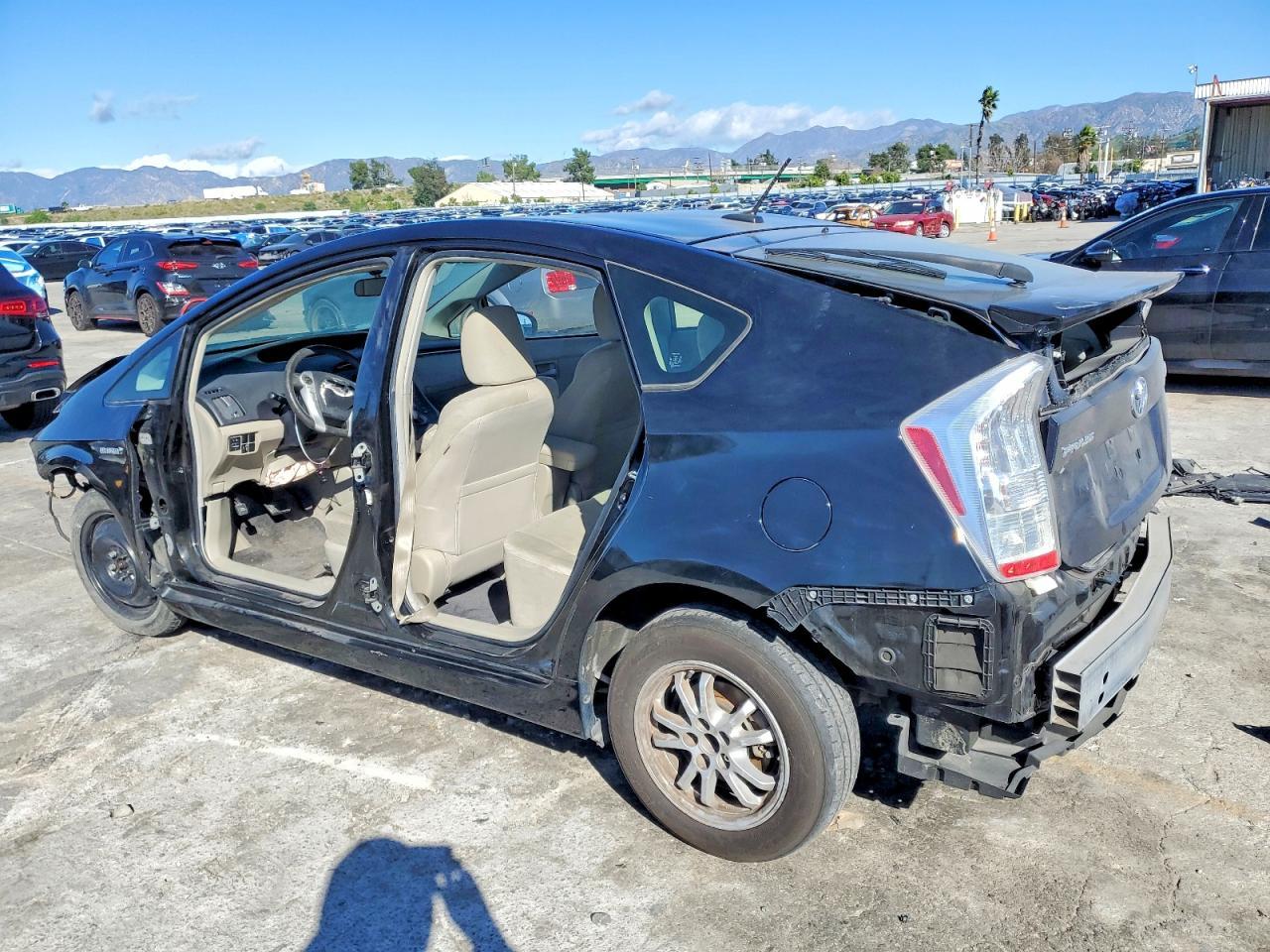 2011 TOYOTA PRIUS