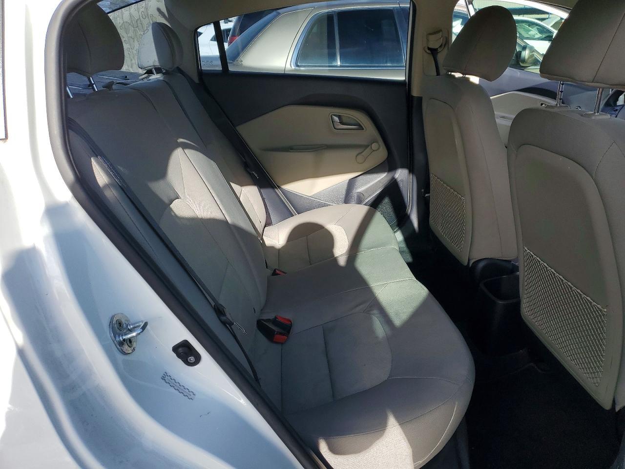 2014 KIA RIO