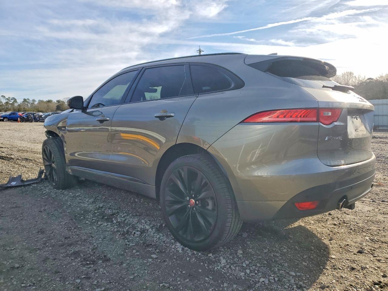 2019 JAGUAR F-Pace