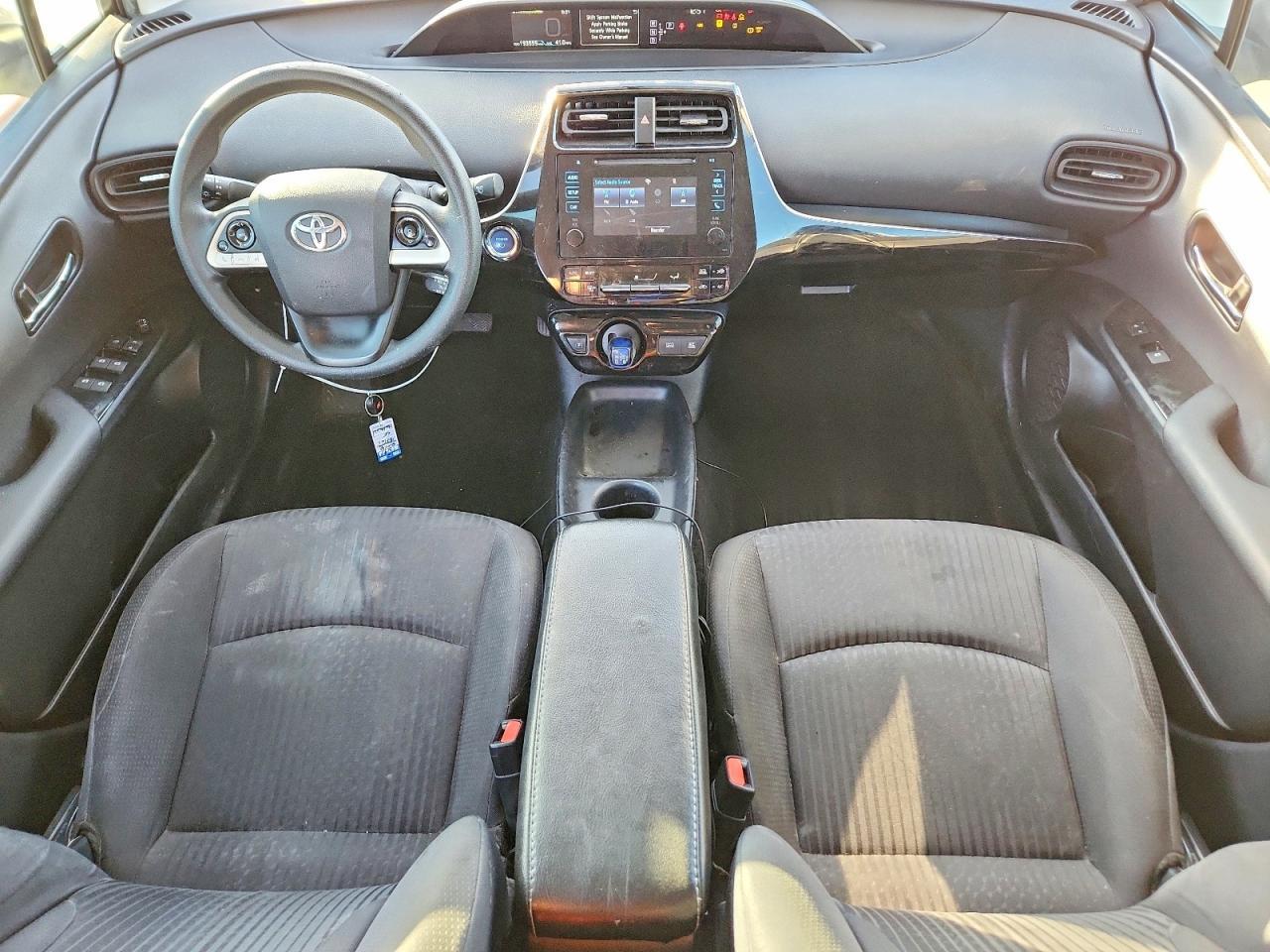 2016 TOYOTA PRIUS