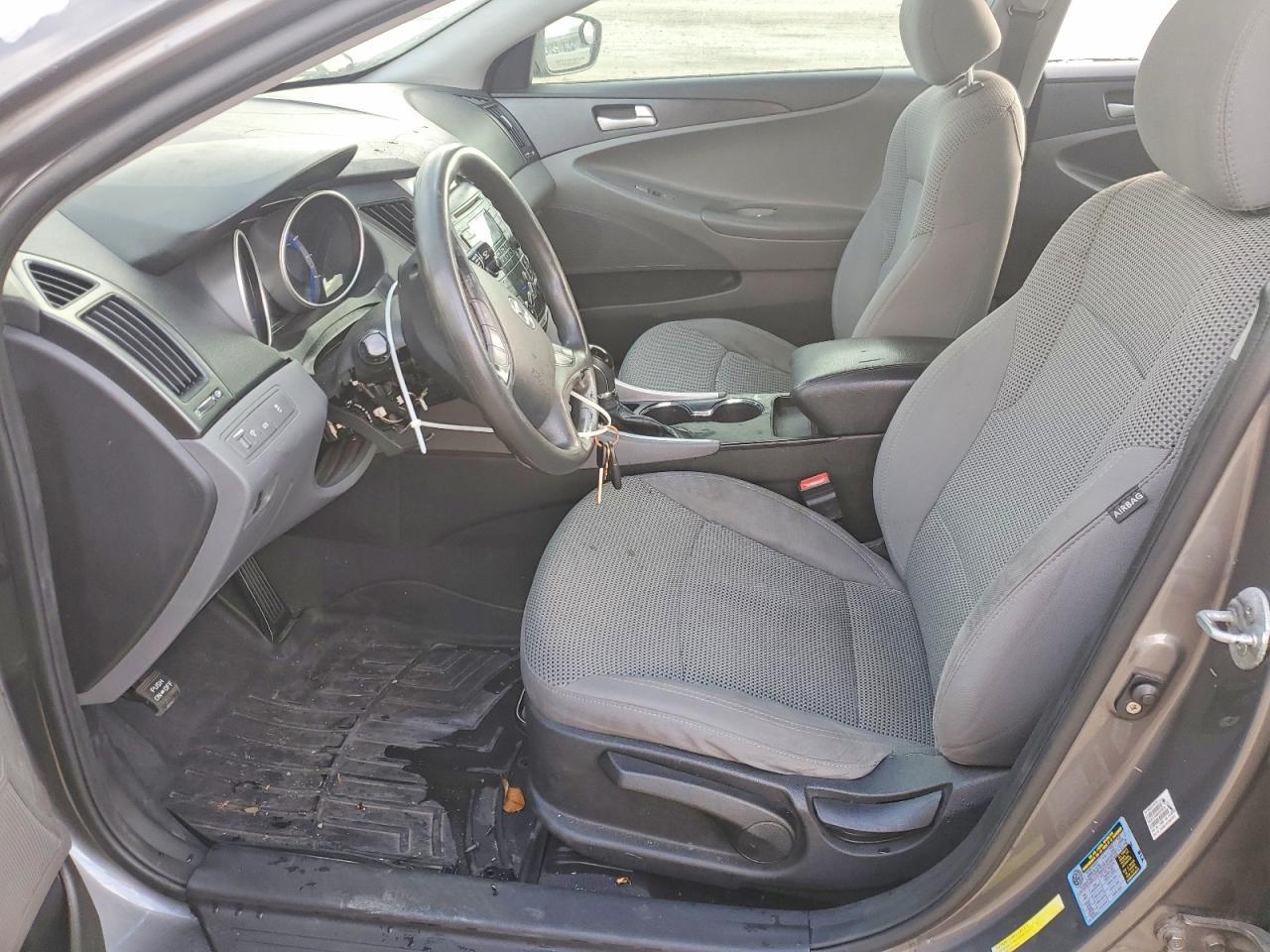2011 HYUNDAI SONATA