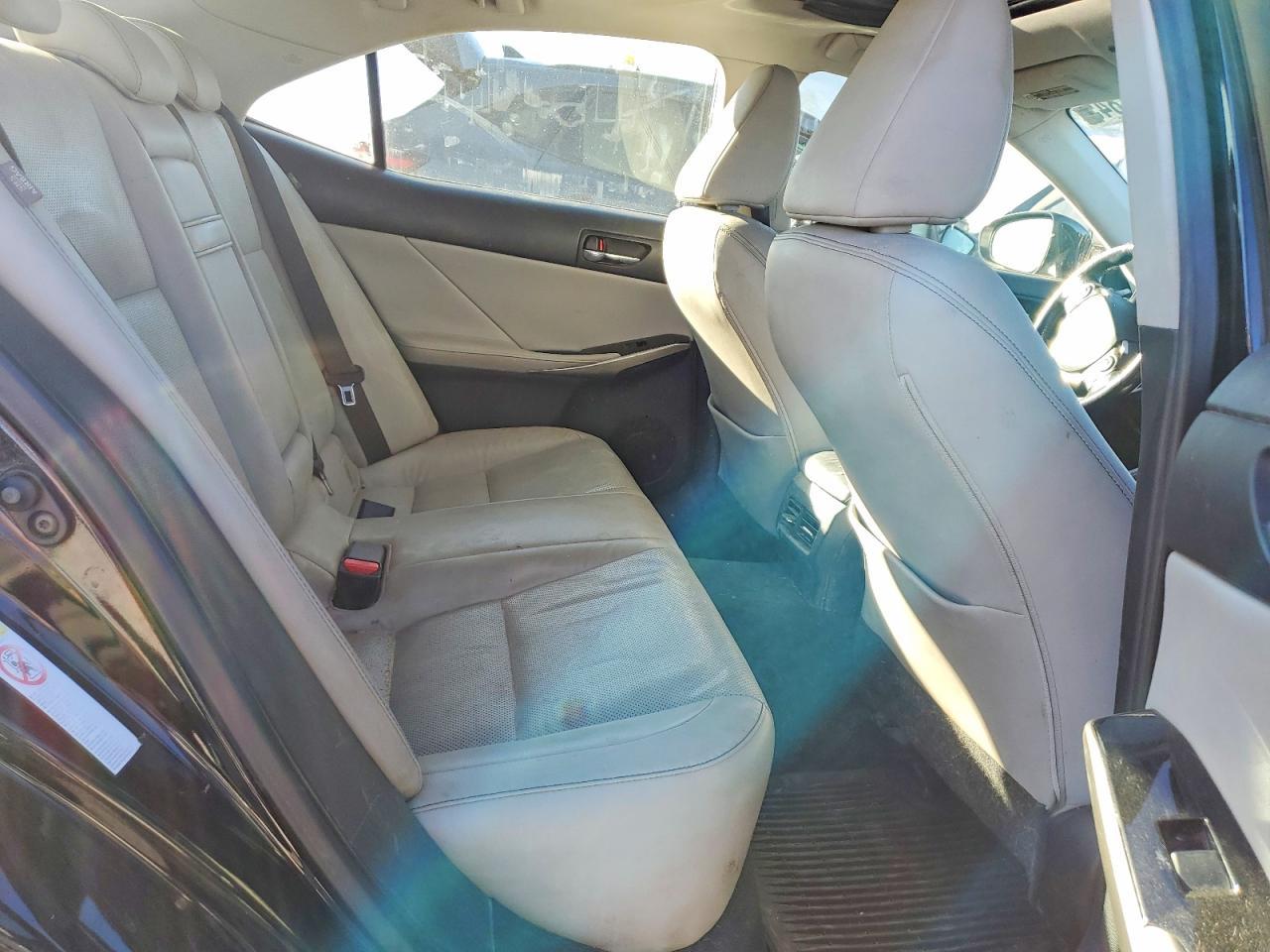 2015 LEXUS IS 250