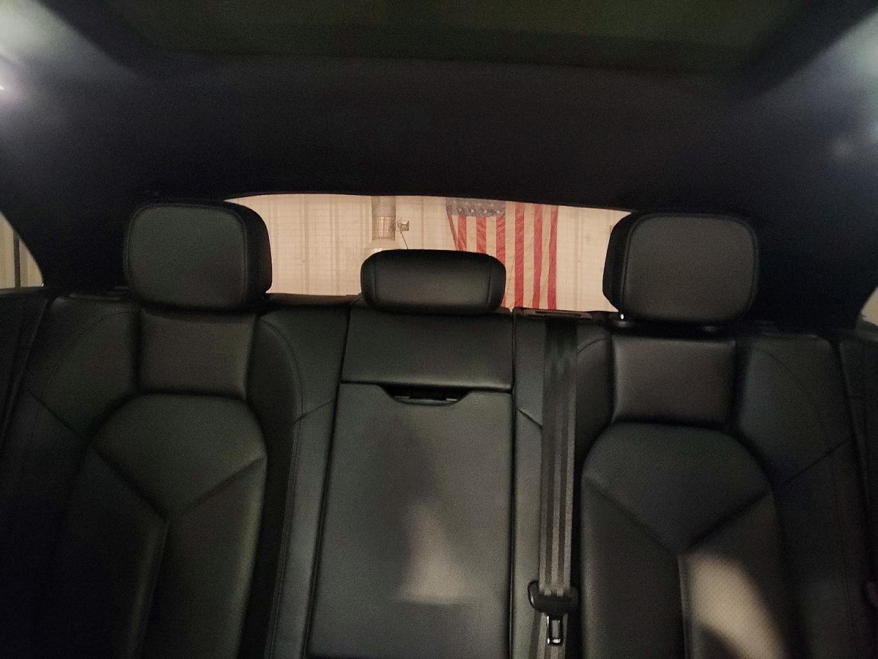 2015 PORSCHE Macan