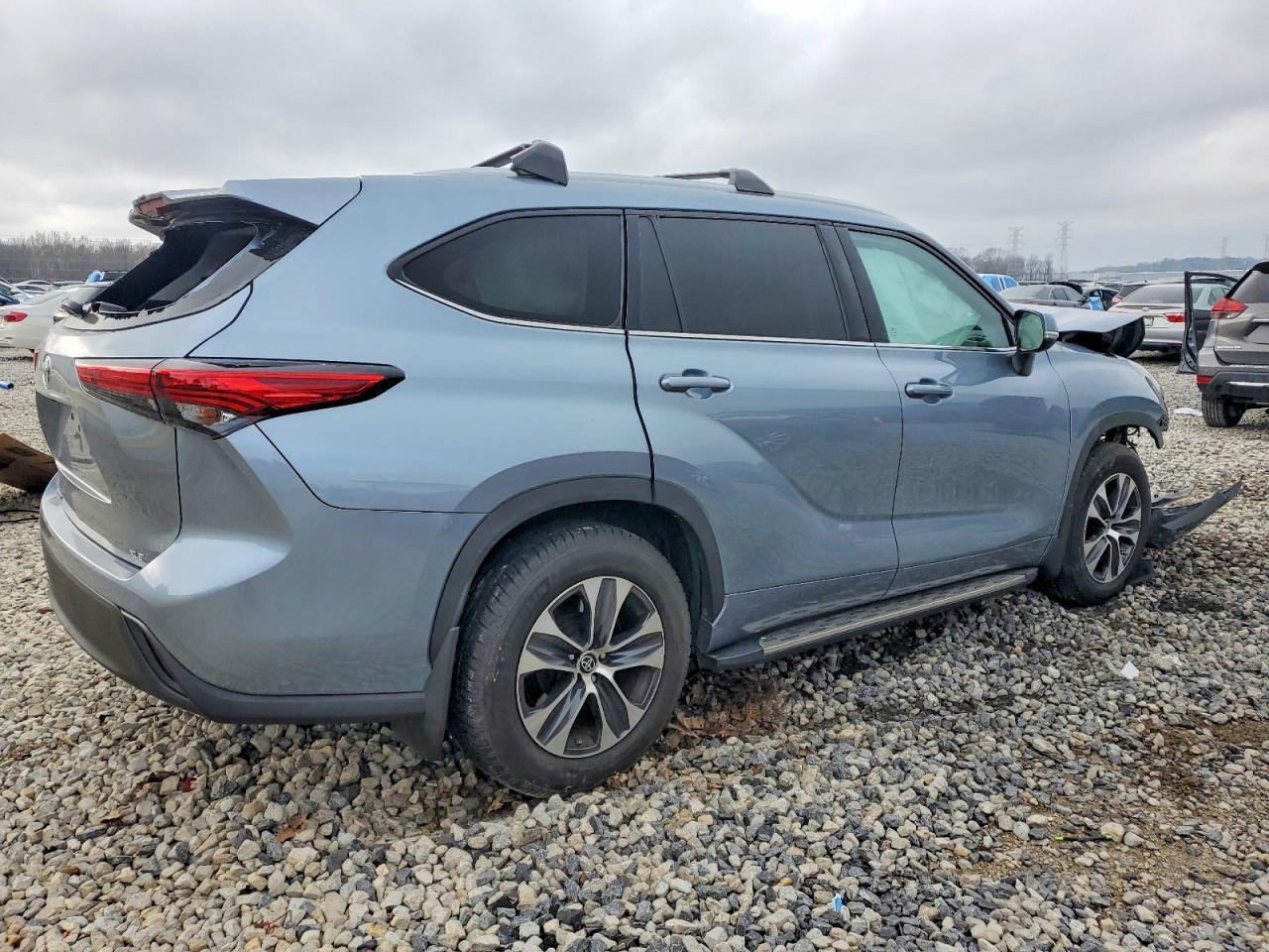2021 TOYOTA HIGHLANDER