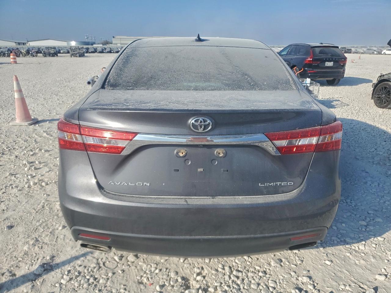 2013 TOYOTA Avalon