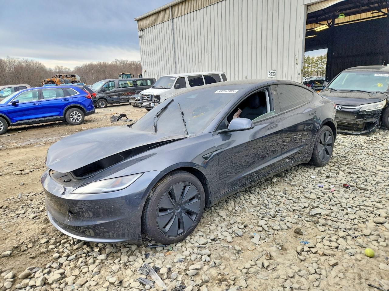 2025 TESLA MODEL 3
