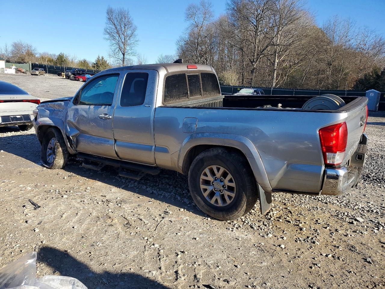 2017 TOYOTA TACOMA