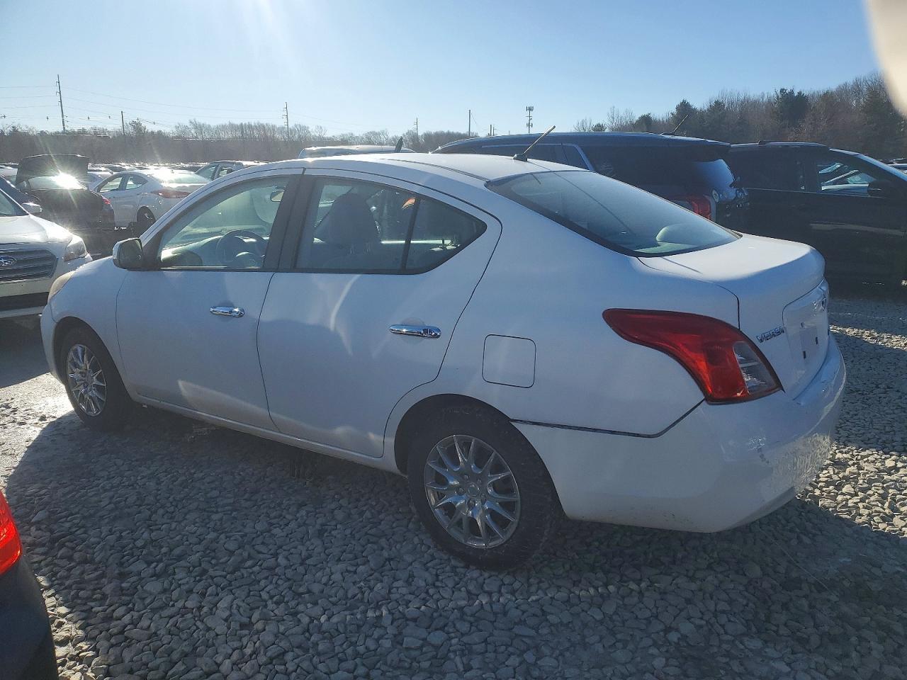 2012 NISSAN VERSA