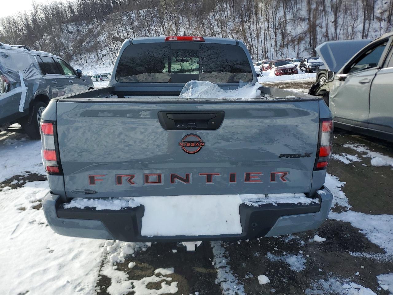 2024 NISSAN Frontier