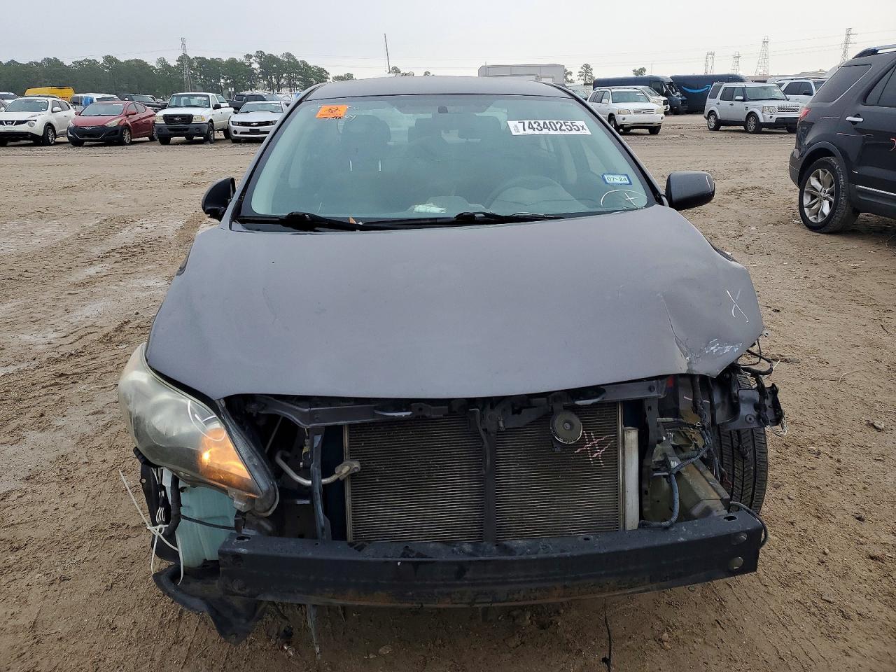 2013 TOYOTA COROLLA