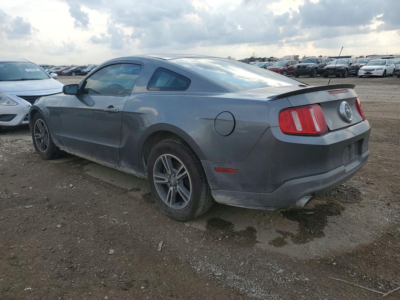 2011 FORD MUSTANG