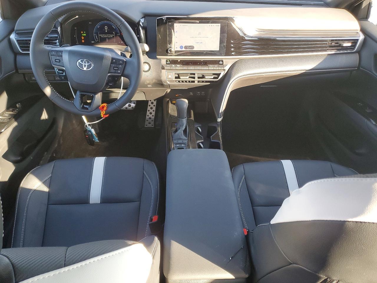 2025 TOYOTA CAMRY