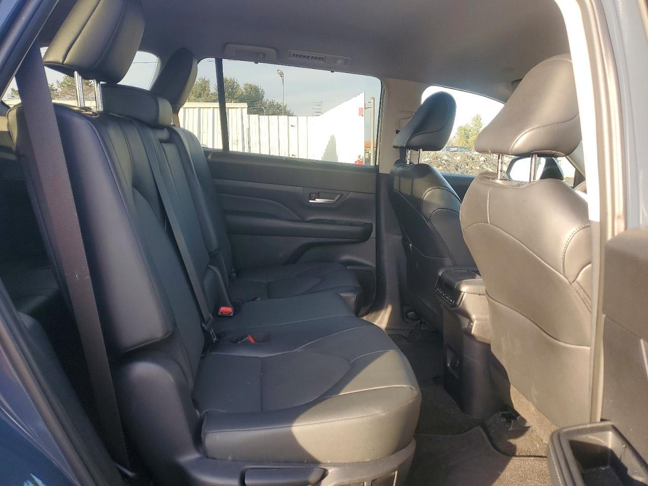 2025 TOYOTA HIGHLANDER