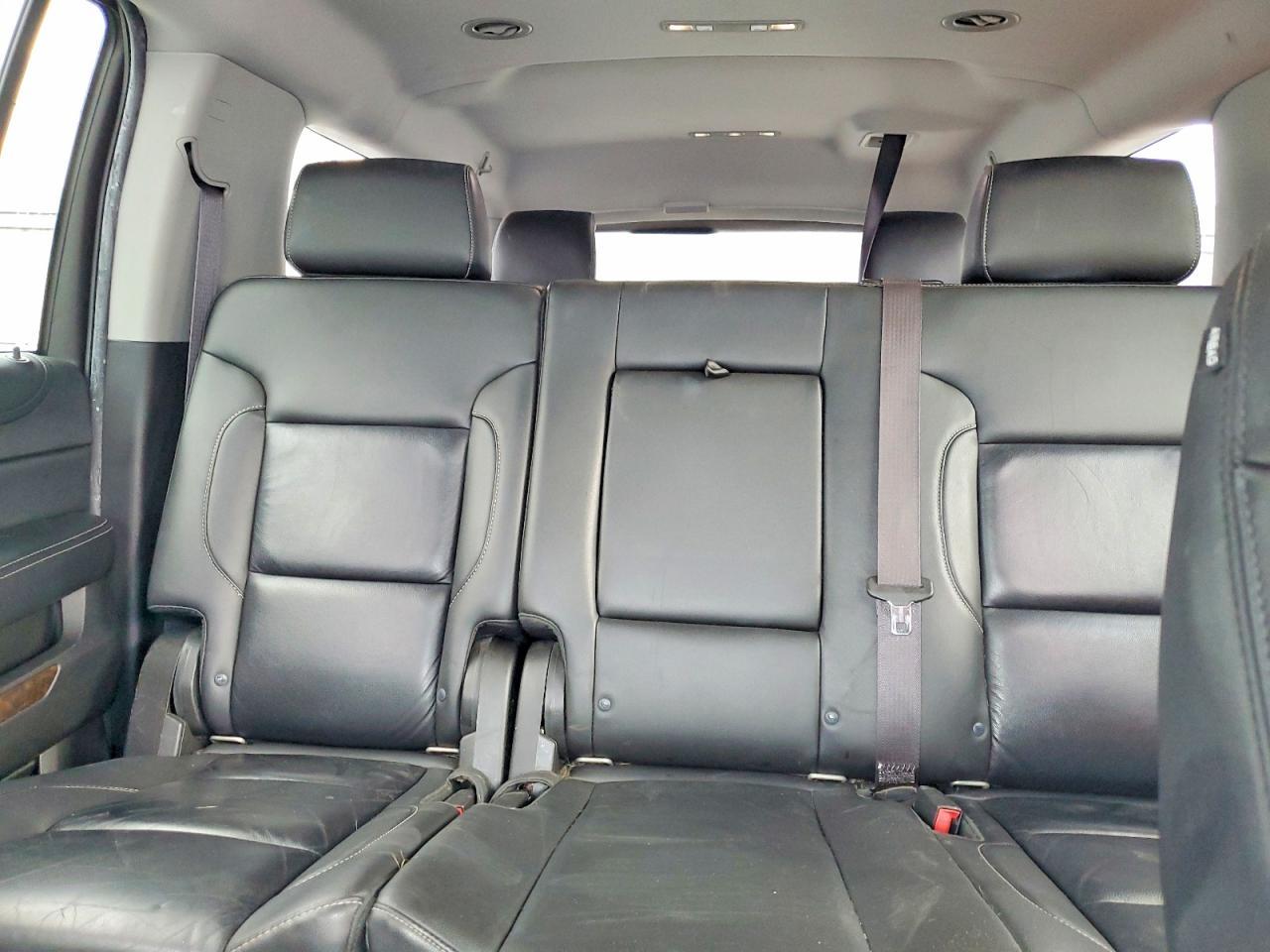 2015 CHEVROLET Suburban