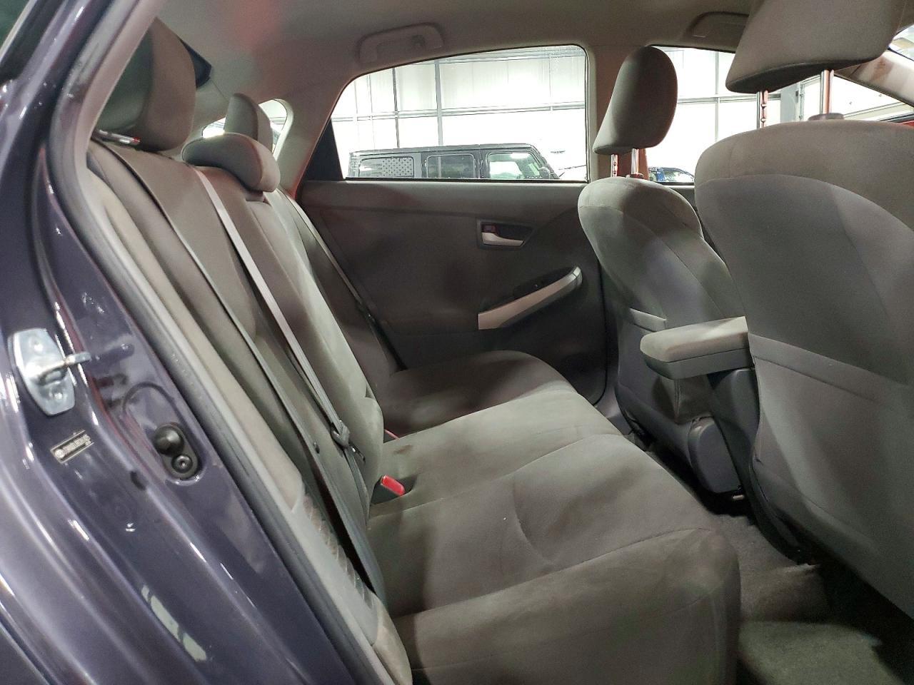 2011 TOYOTA PRIUS