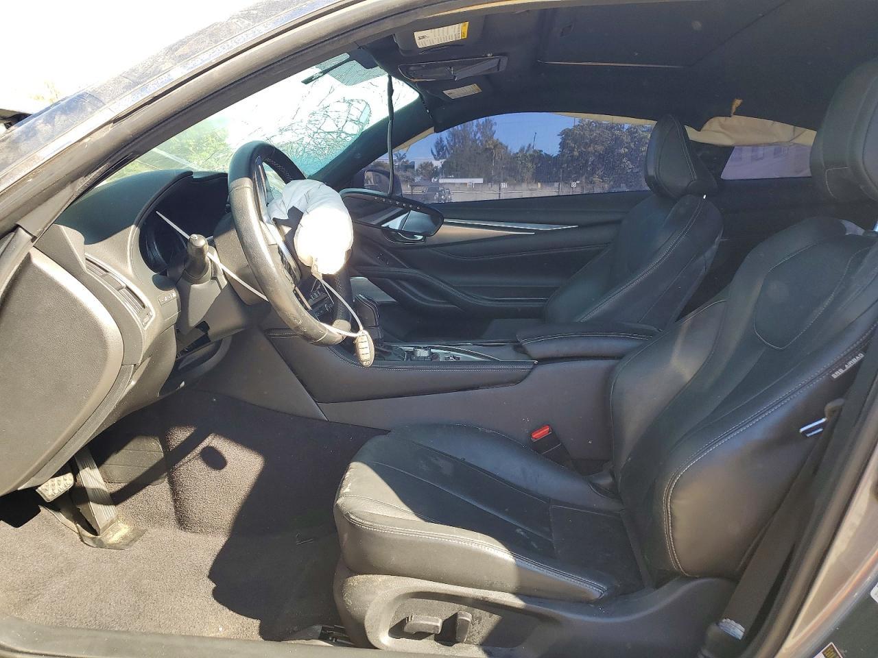 2017 INFINITI Q60