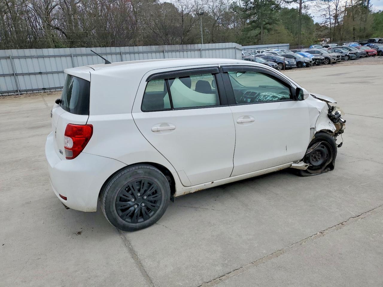 2010 TOYOTA SCION
