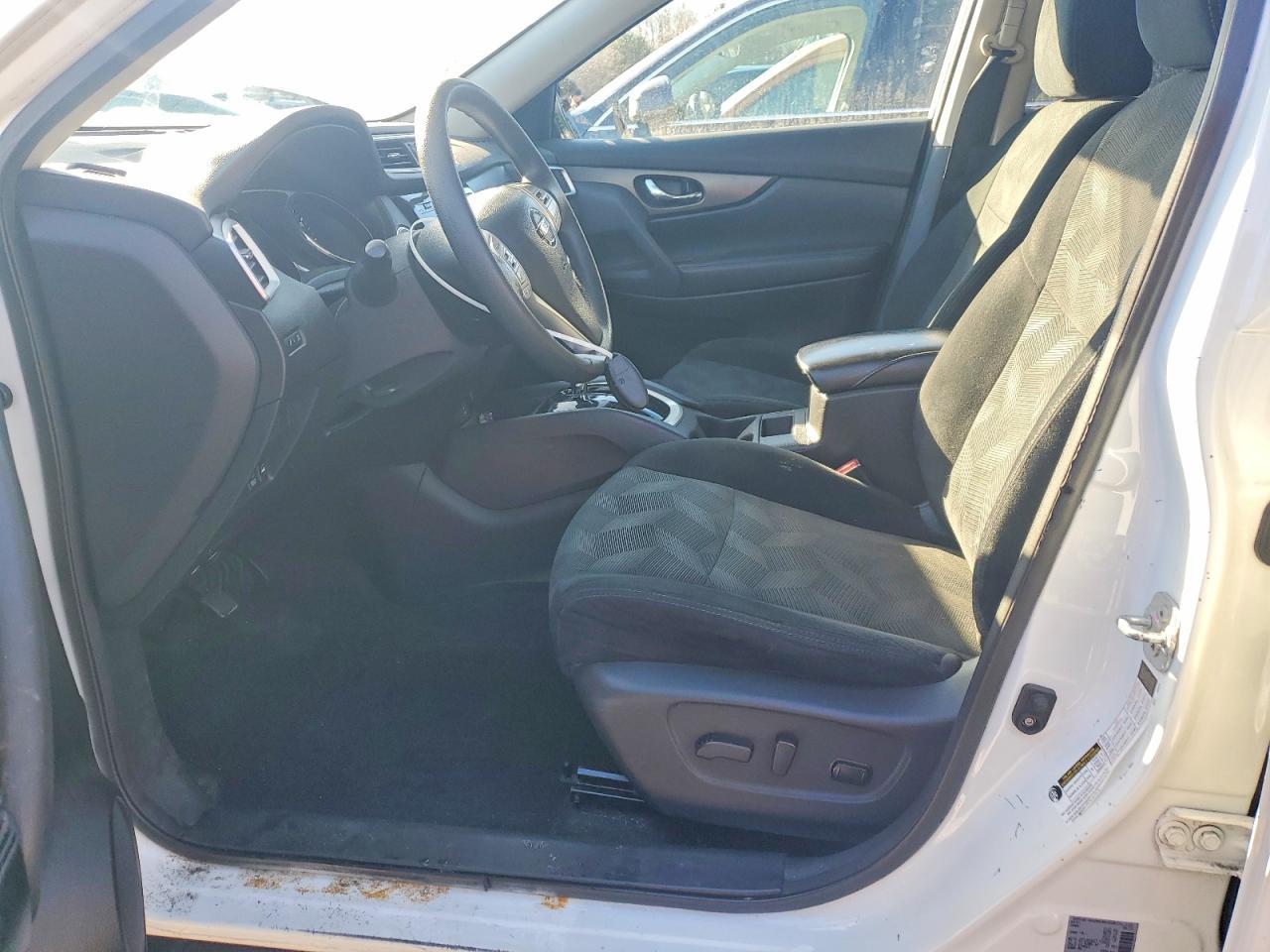 2015 NISSAN ROGUE
