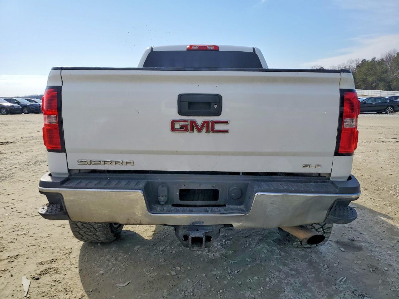 2015 GMC Sierra
