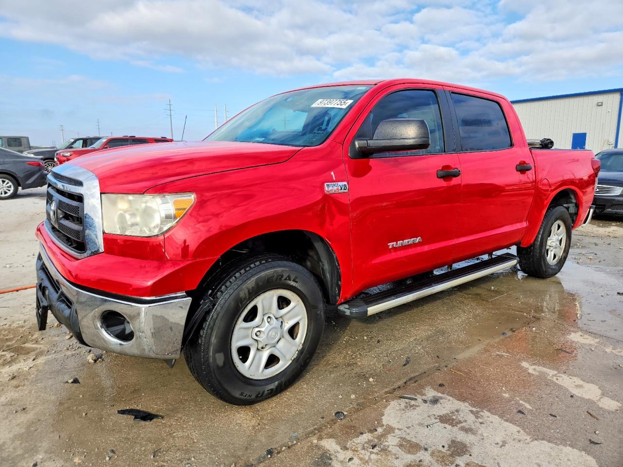 2011 TOYOTA TUNDRA