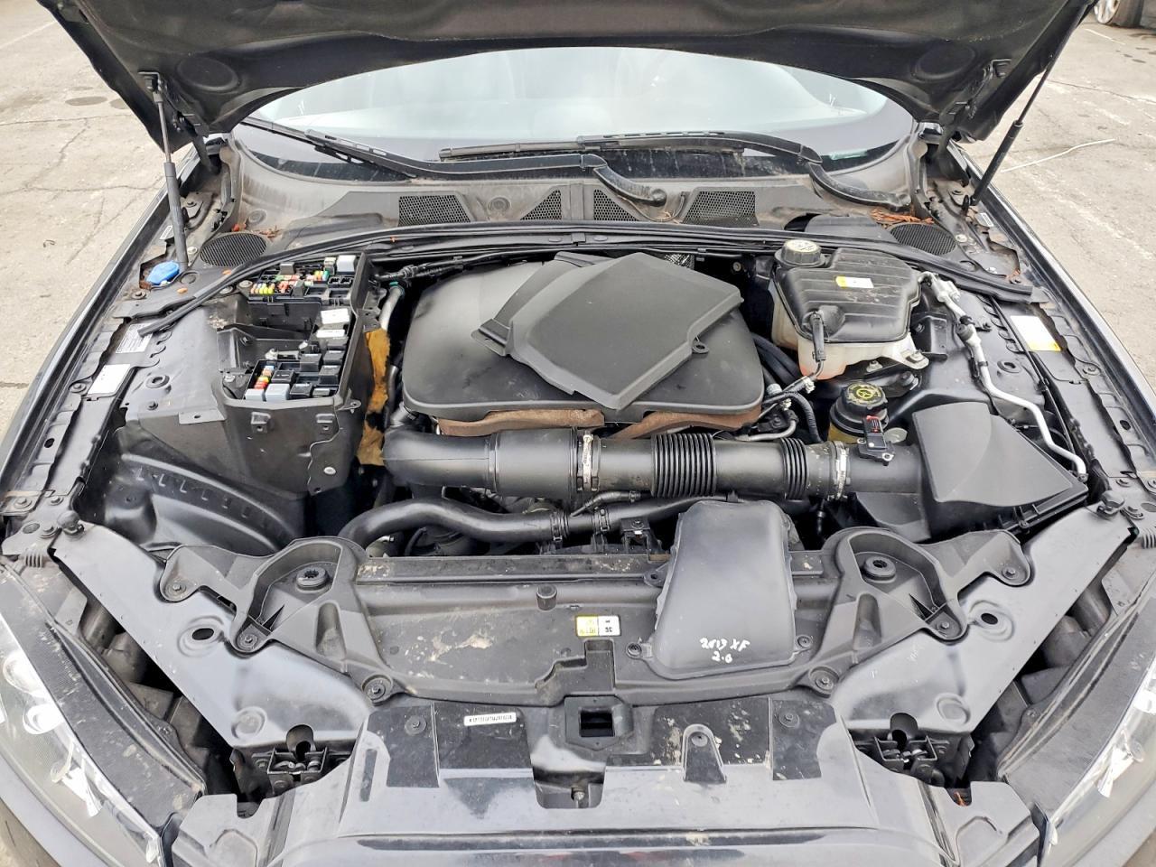 2015 JAGUAR XF
