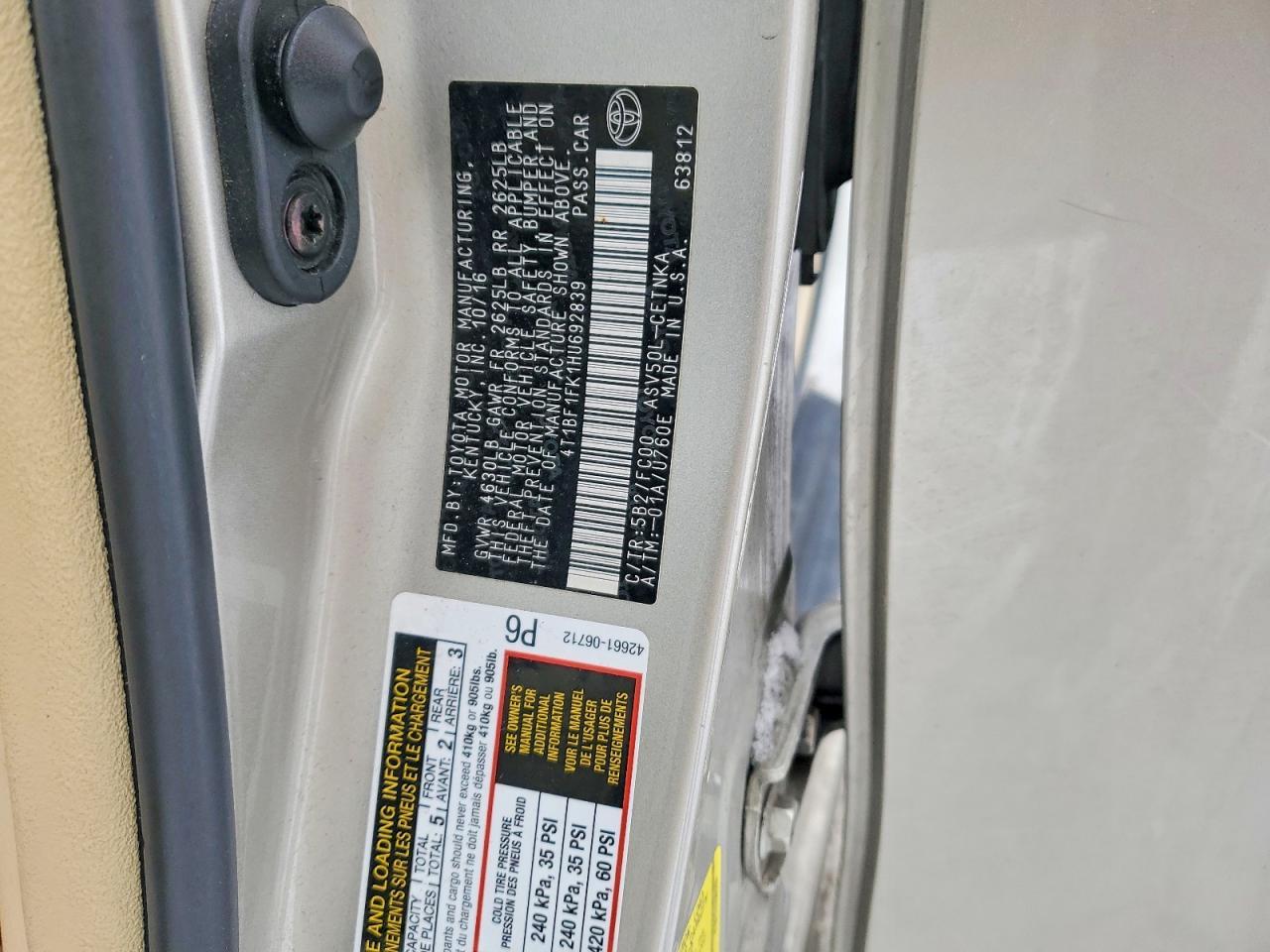 2017 TOYOTA CAMRY