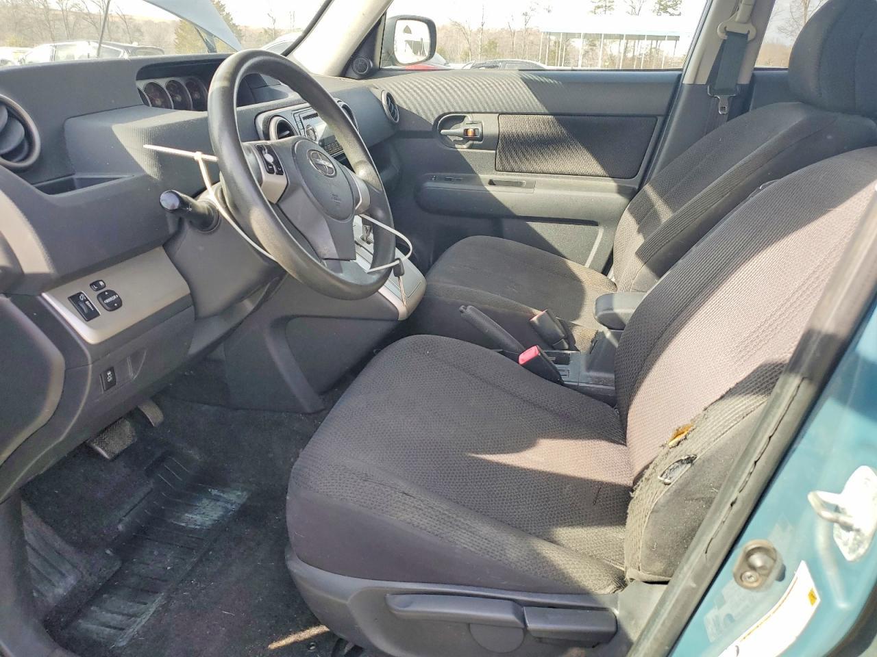 2009 TOYOTA SCION