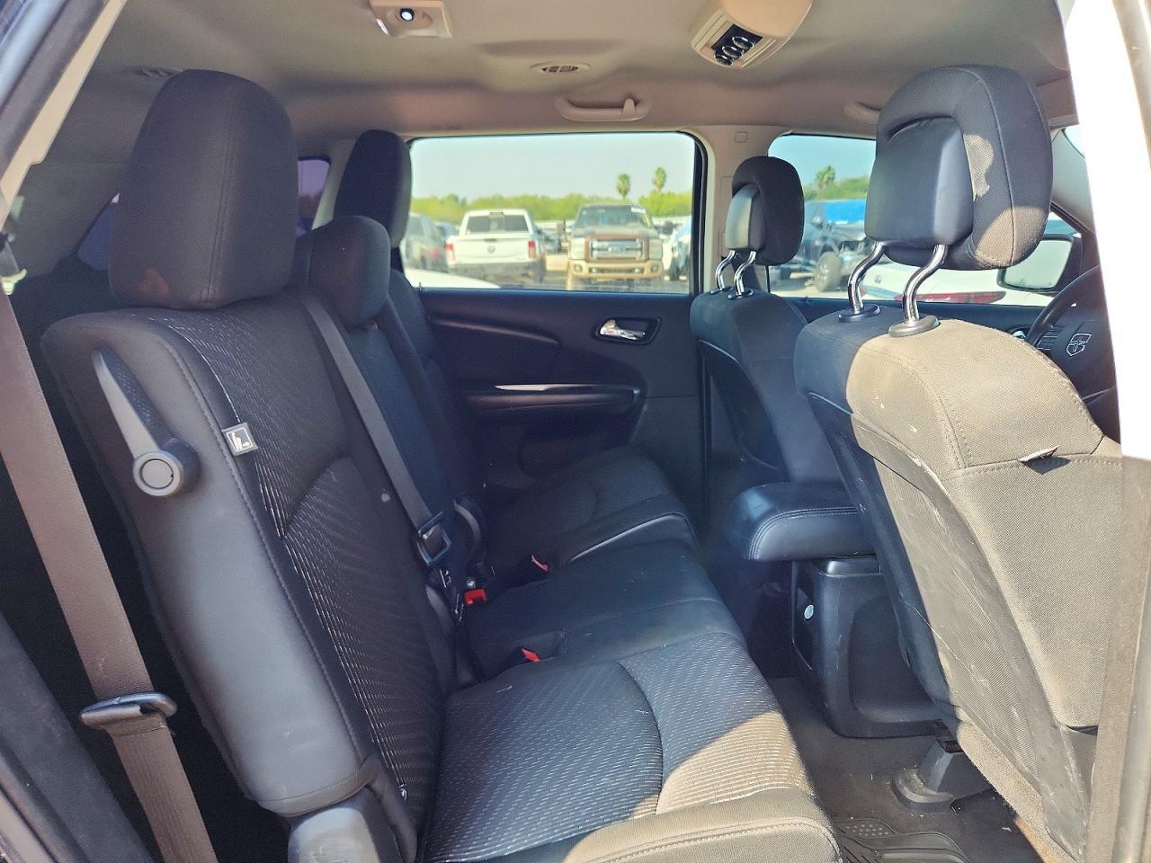 2011 DODGE JOURNEY