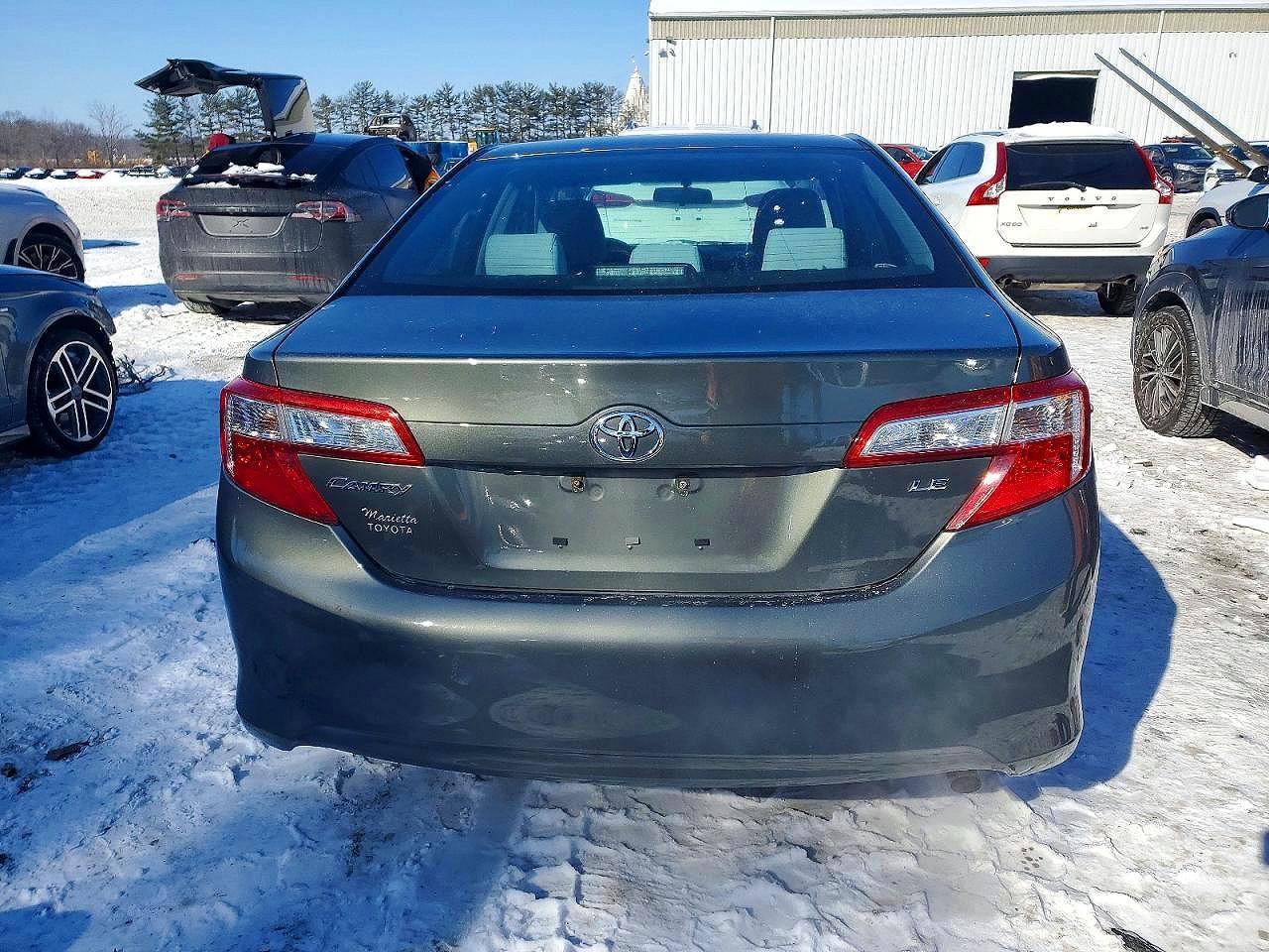 2014 TOYOTA CAMRY