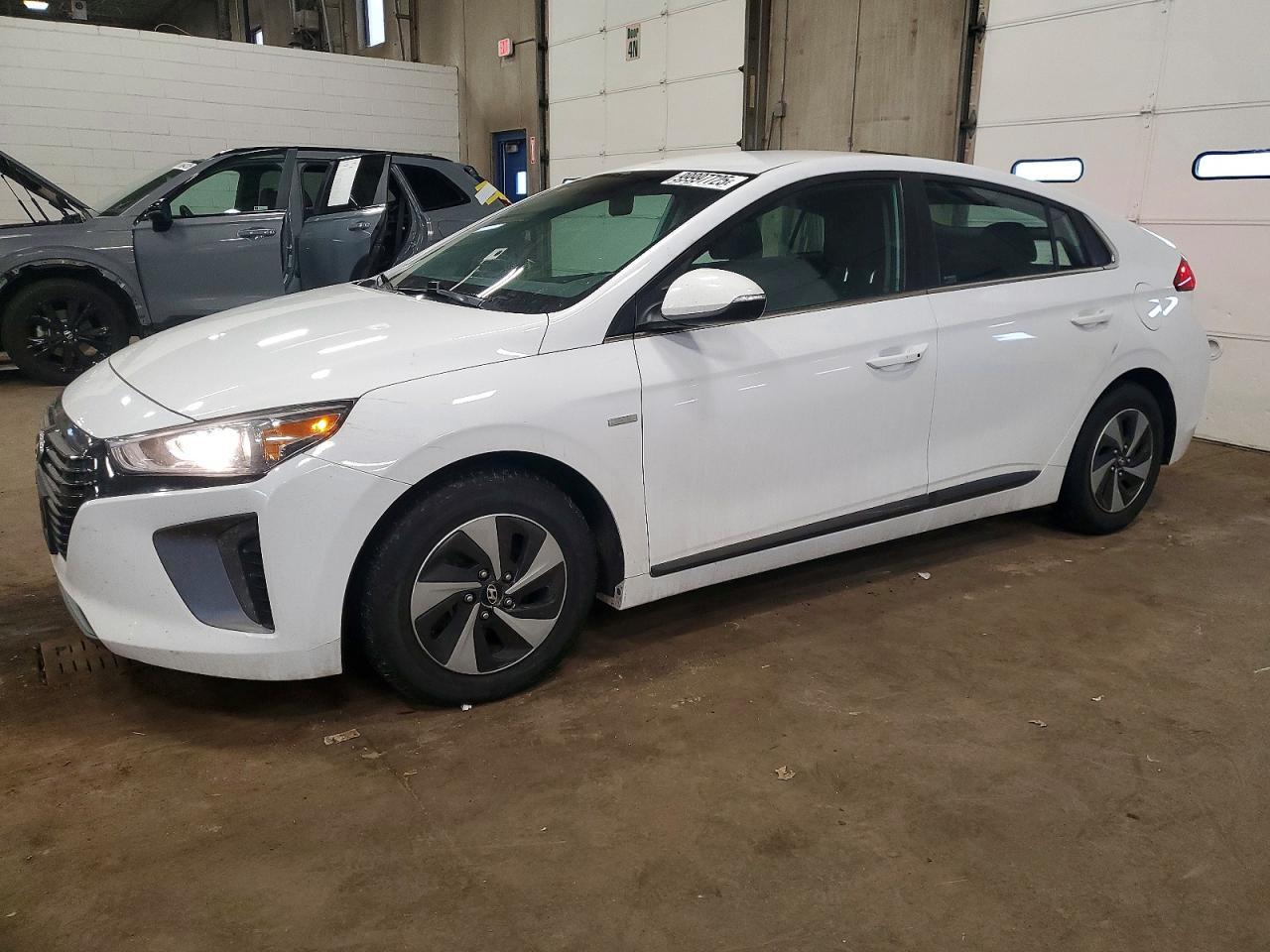 2017 HYUNDAI Ioniq