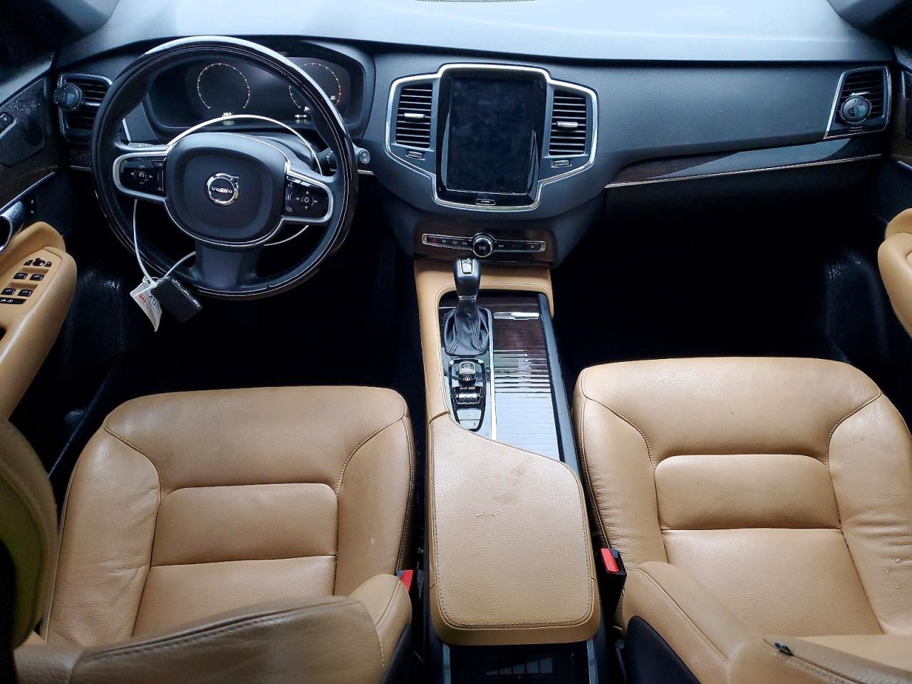 2019 VOLVO XC90
