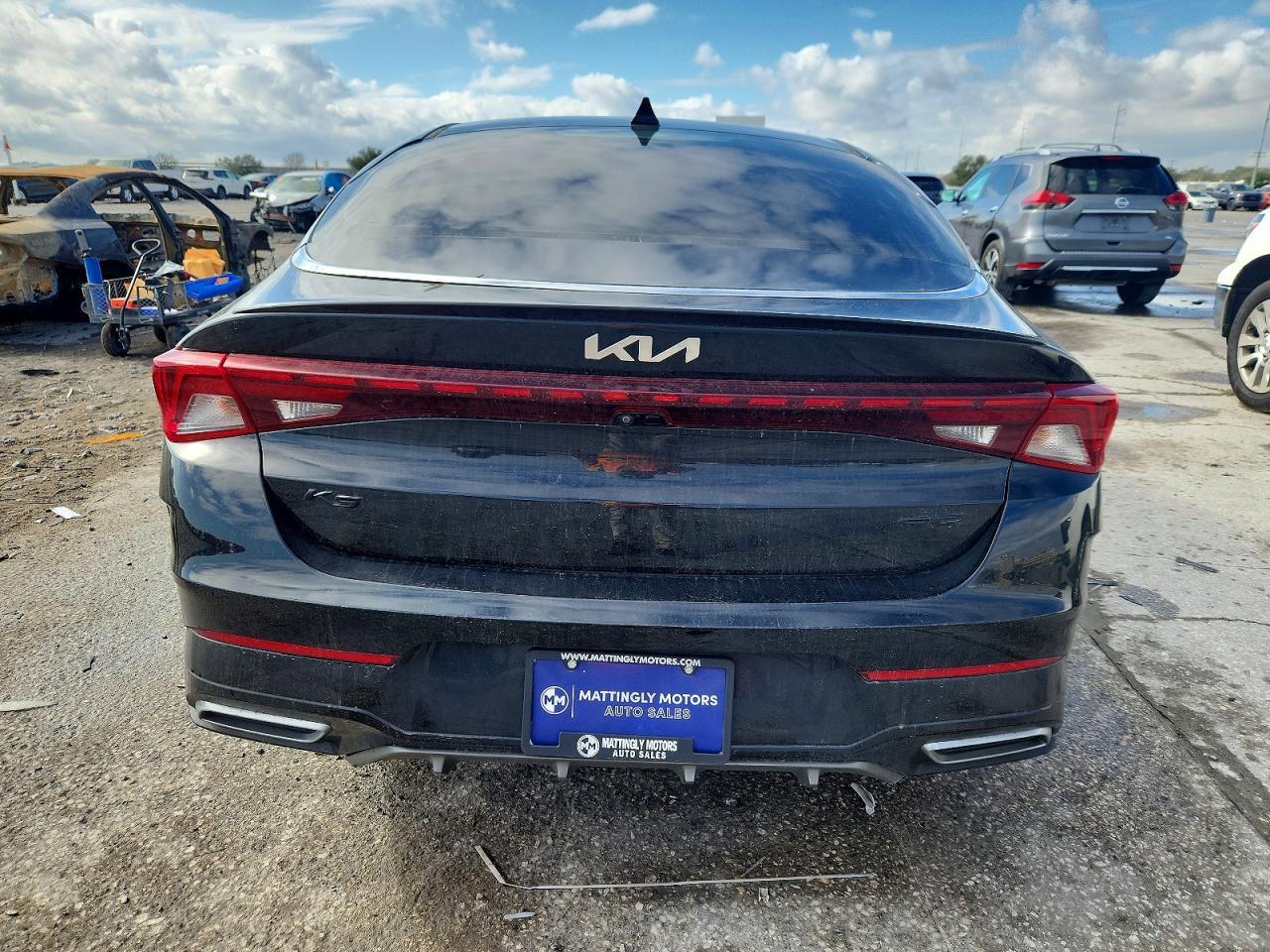 2022 KIA K5