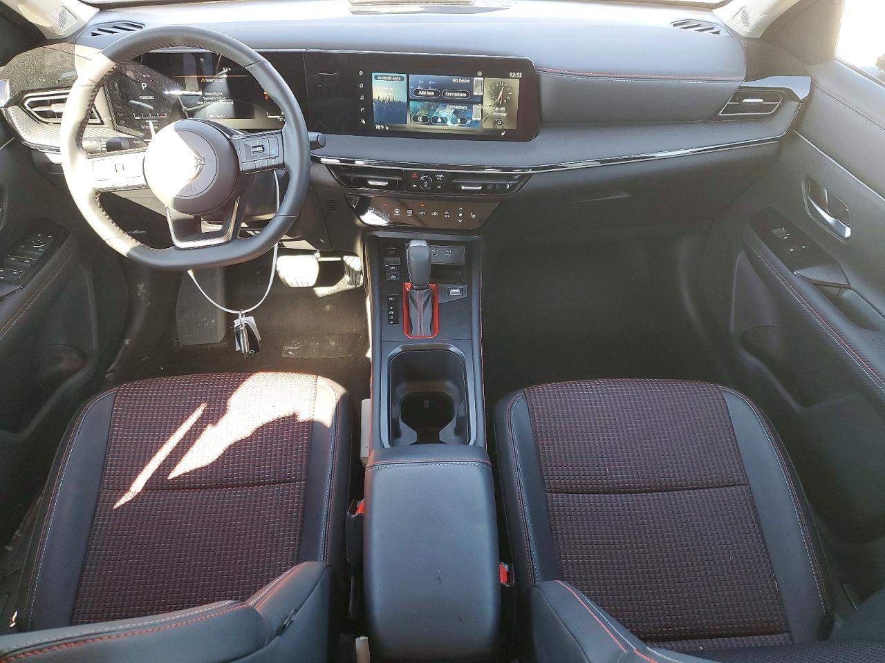 2025 NISSAN KICKS
