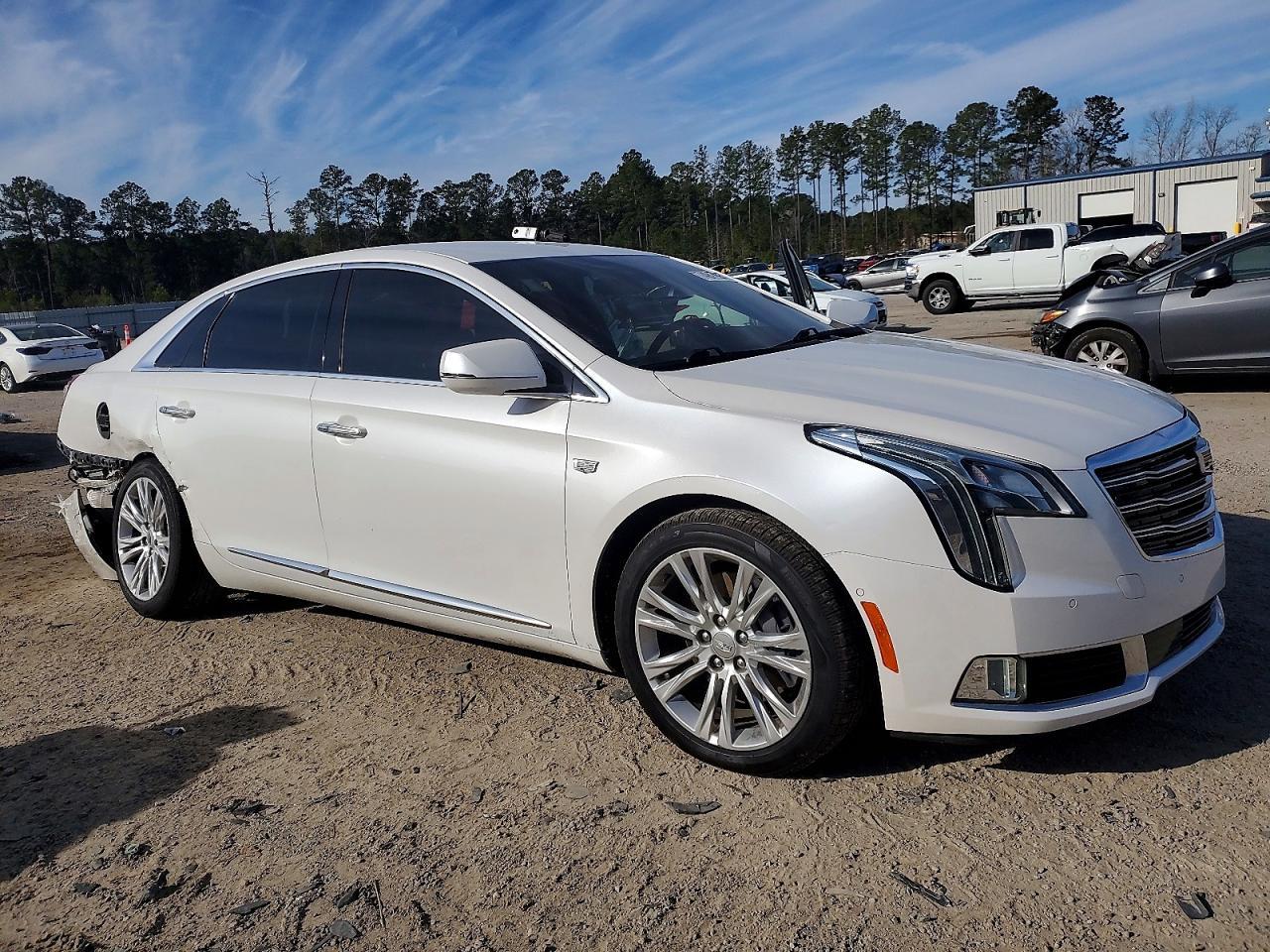 2018 CADILLAC XTS