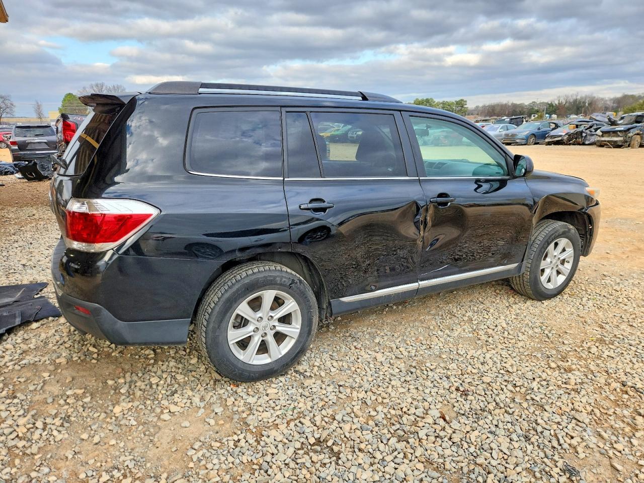 2011 TOYOTA HIGHLANDER